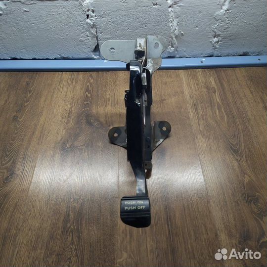 Ручник Nissan Teana J32 седан 2.5 2011