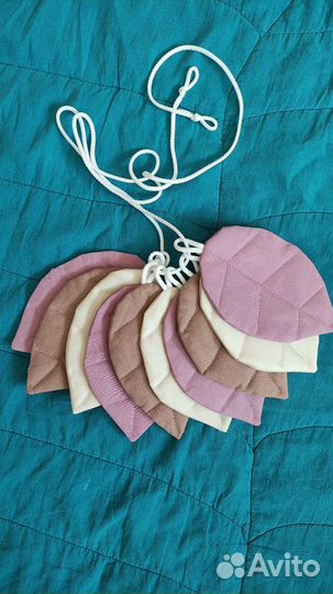 Гирлянда растяжка из листиков