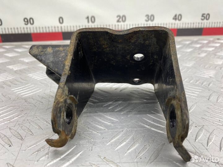 Б/у крепление двигателя (Кронштейн, опора,двс)