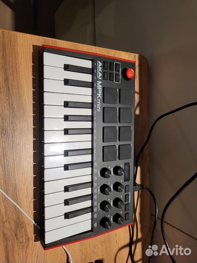 Миди клавиатура akai mpk mini 3