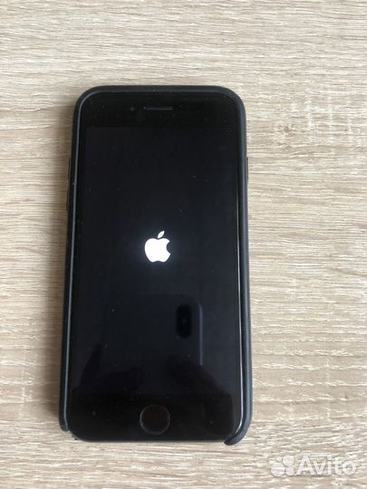 iPhone 8, 64 ГБ