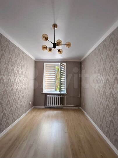 2-к. квартира, 54 м², 2/5 эт.