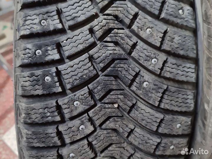 Michelin Agilis X-Ice North 225/45 R17 94T