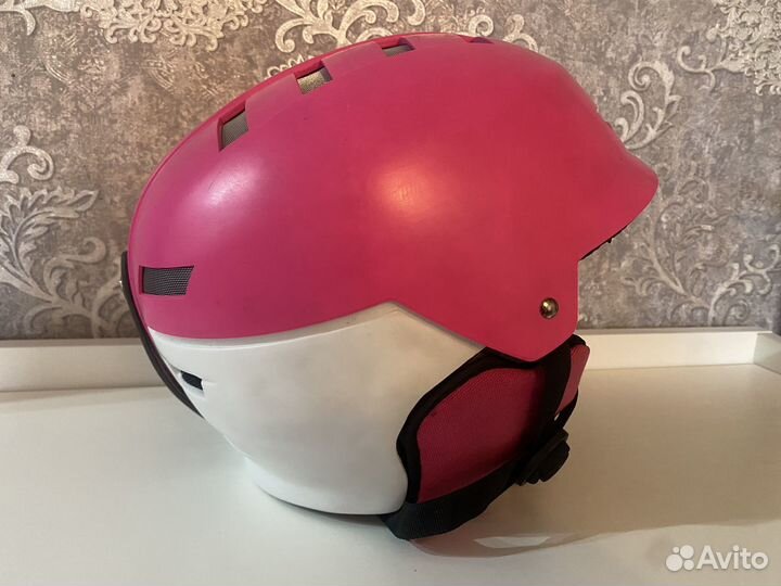 Горнолыжный шлем