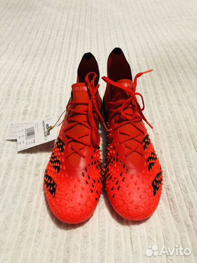 Футбольные бутсы adidas predator freak. 1 FG