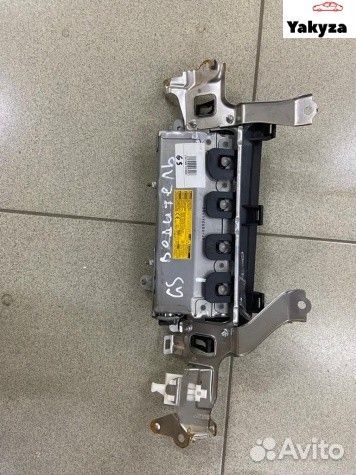 Лексус джс Подушка безопасности в колено