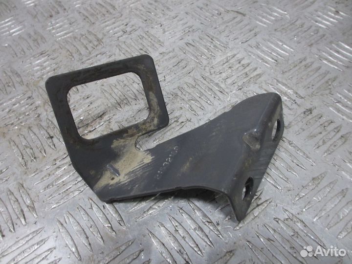 Кронштейн Volvo 21532168