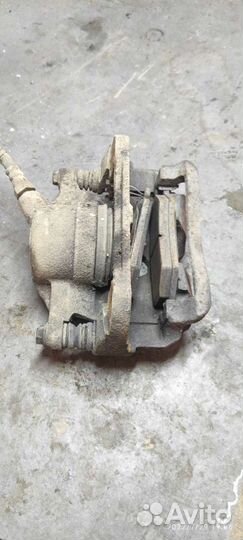 Передний правый суппорт lifan x60