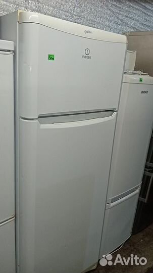 Холодильник бу indesit
