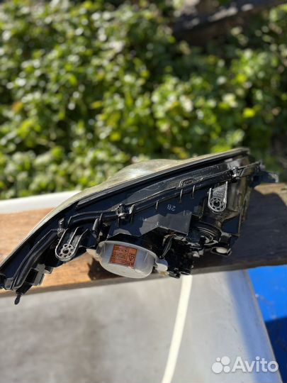 Фара левая subaru legacy b4