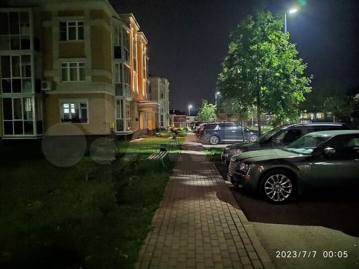 1-к. квартира, 43 м², 1/3 эт.