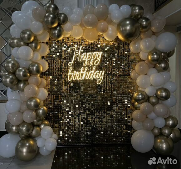 Фотозоны с неоновой вывеской