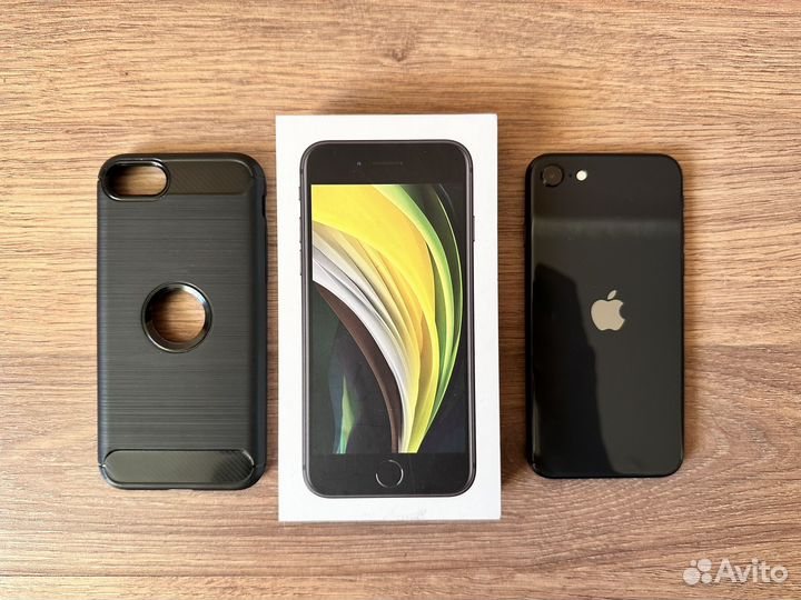 iPhone SE, 64 ГБ