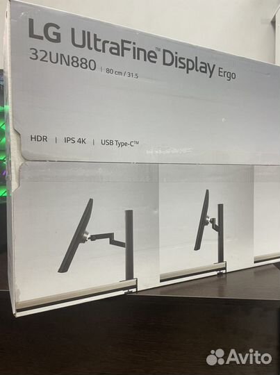 Монитор LG 32UN880-B черный 32 дюйма