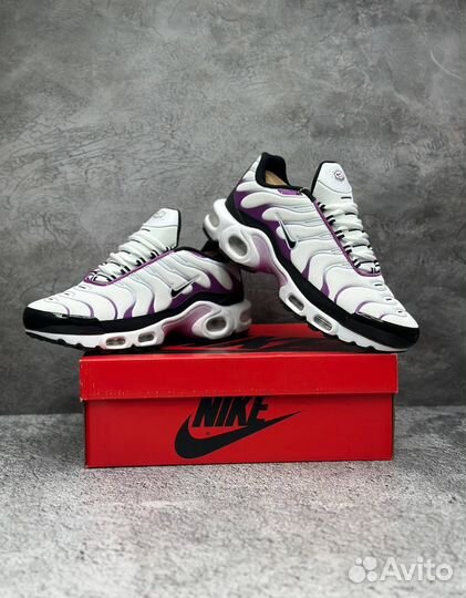 Кроссовки nike air max tn
