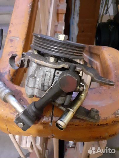 Гур ниссан куб 2000г