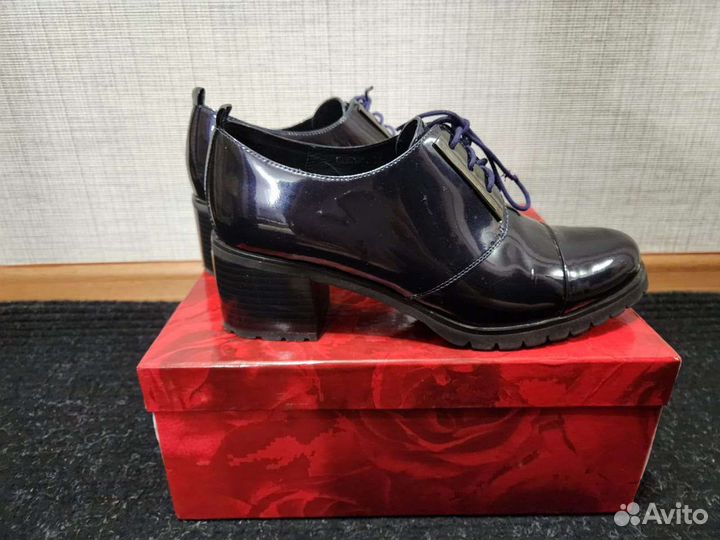 Ботинки женские