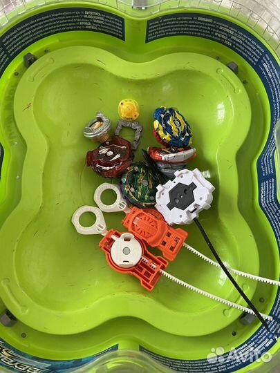 Арена beyblade burst
