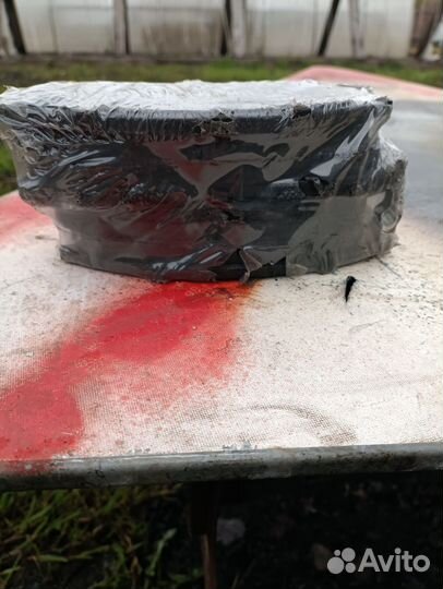 Тормозные колодки передние