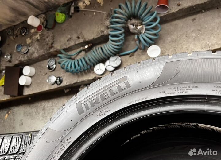 Pirelli Scorpion Winter 275/45 R21