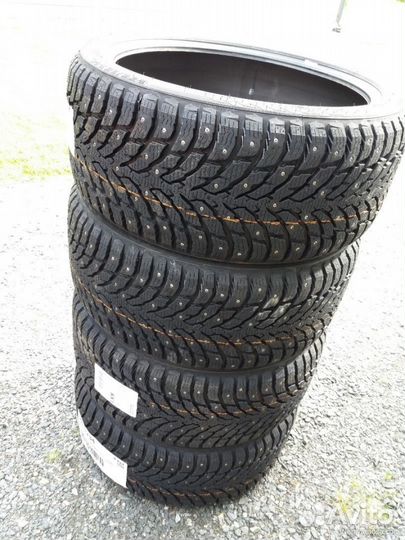 Nokian Tyres Hakkapeliitta 9 245/45 R17