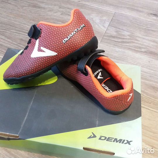 Футбольный бутсы