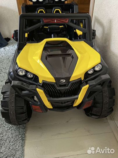 Детский электромобиль двухместный бу