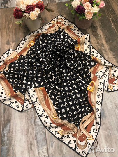 Шелковый платок louis vuitton черный