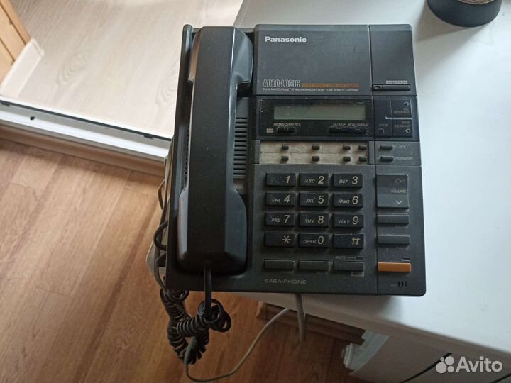 Телефон panasonic