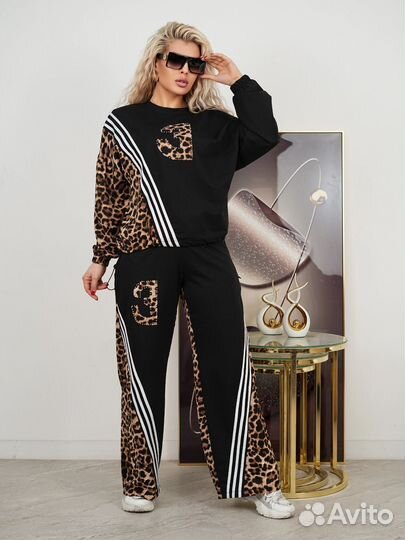 Женские Крутые костюмы 48,50,52,54,56,58