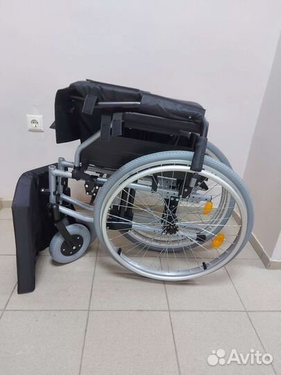 Две инвалидных коляски абсолютно новые