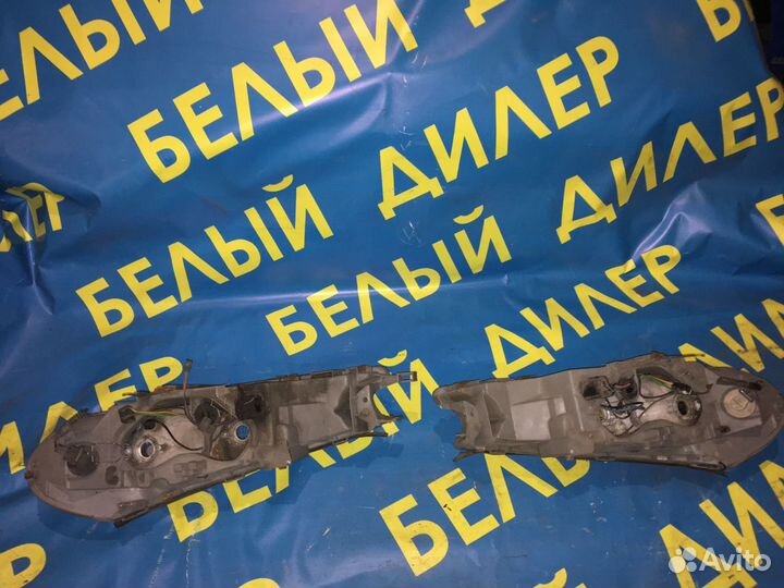 Передняя фара Ford Mondeo 2