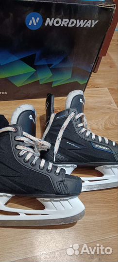 Коньки хоккейные 40размер