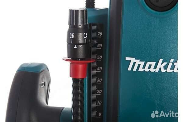 Фрезер Makita RP2302FC02