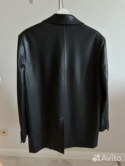 Жакет черный Zara из эко кожи