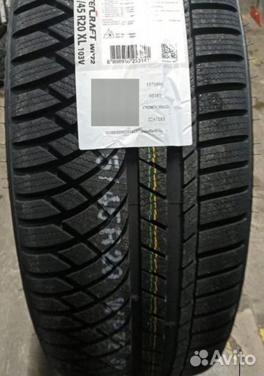 Kumho WinterCraft WP72 245/45 R20 103V