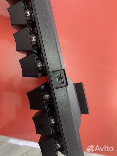 Игровая механическая клавиатура HyperX