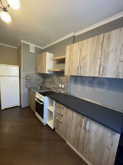 3-к. квартира, 84 м², 3/9 эт.