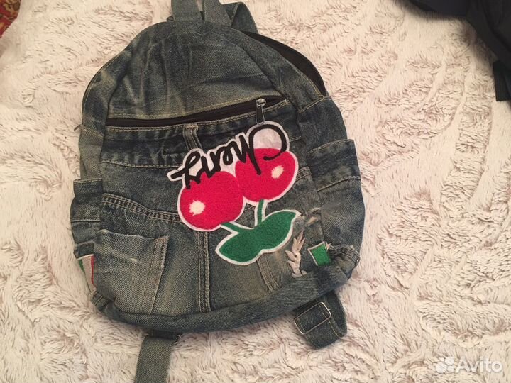 Рюкзаки школьные