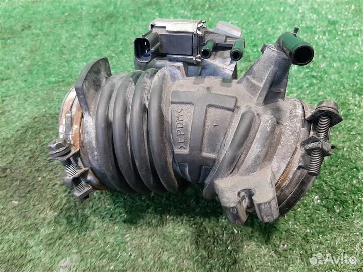 Патрубок воздушного фильтра Mazda 6 (GH) 2010