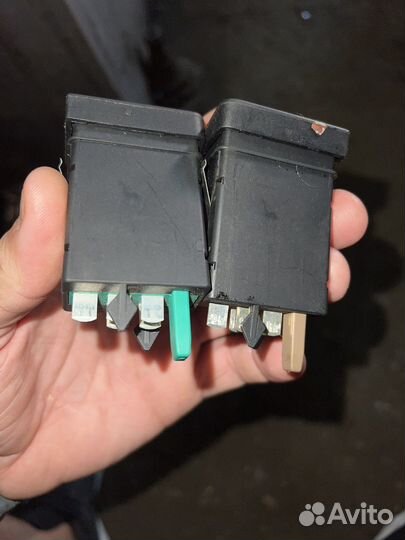 Кнопка обогрева сидений 1J0963563B VW Bora Jetta