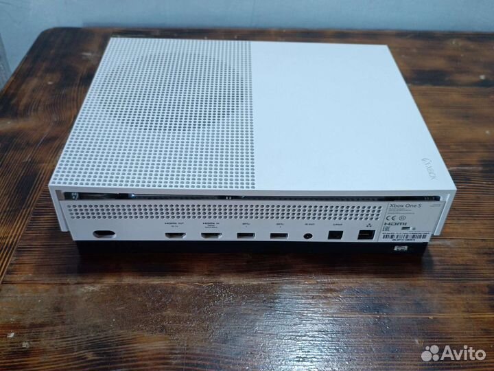 Xbox one s 1tb на запчасти