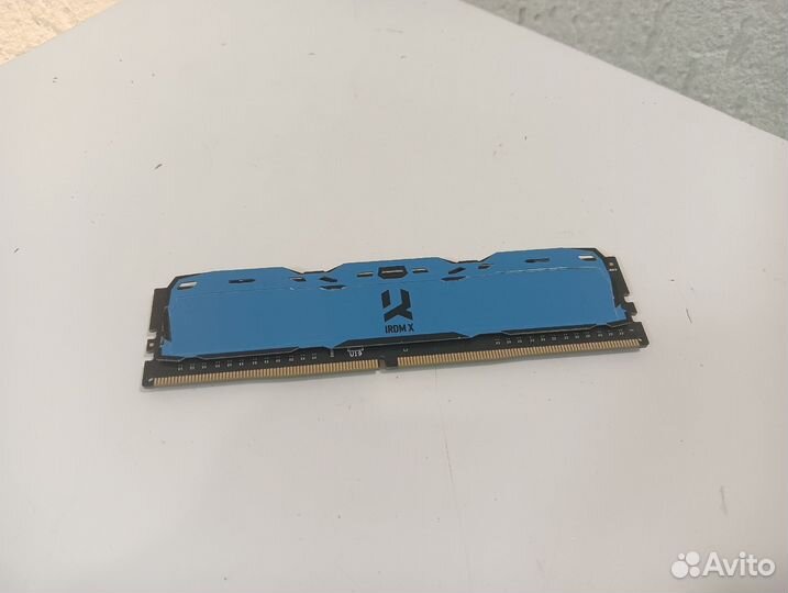Оперативная память Goodram Irdm X DDR4 8GB