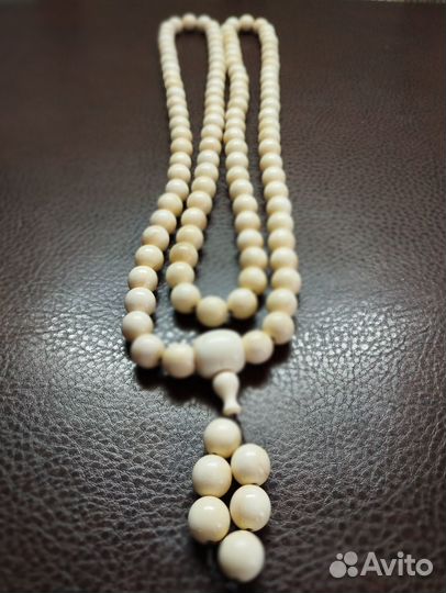 Браслет и бусы из бивня мамонта