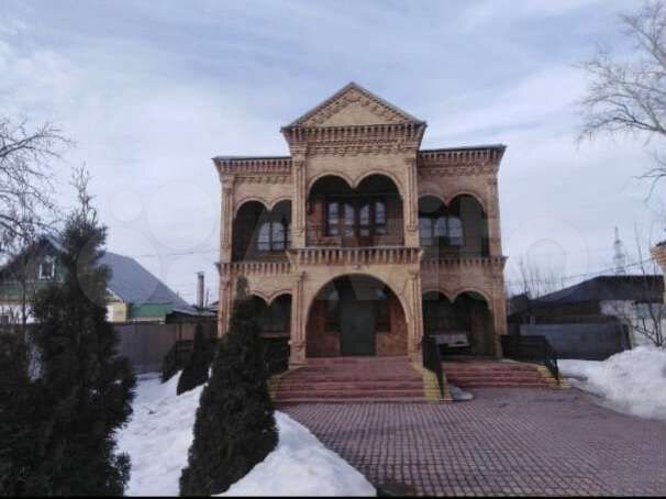 Дом 270 м² на участке 10 сот.