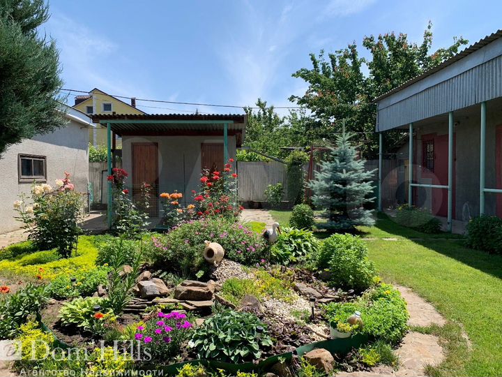 Дом 370 м² на участке 13 сот.