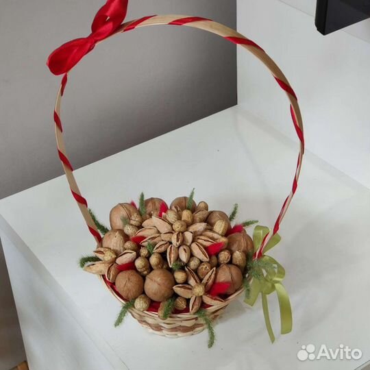 Букет из орехов на день матери