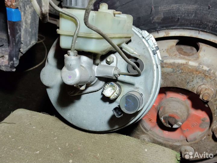 Вакуумный усилитель тормозов w210