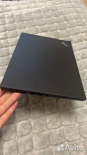 Lenovo ThinkPad T490s