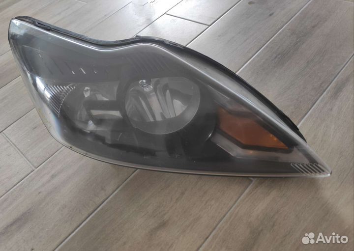 Фара правая Ford Focus 2